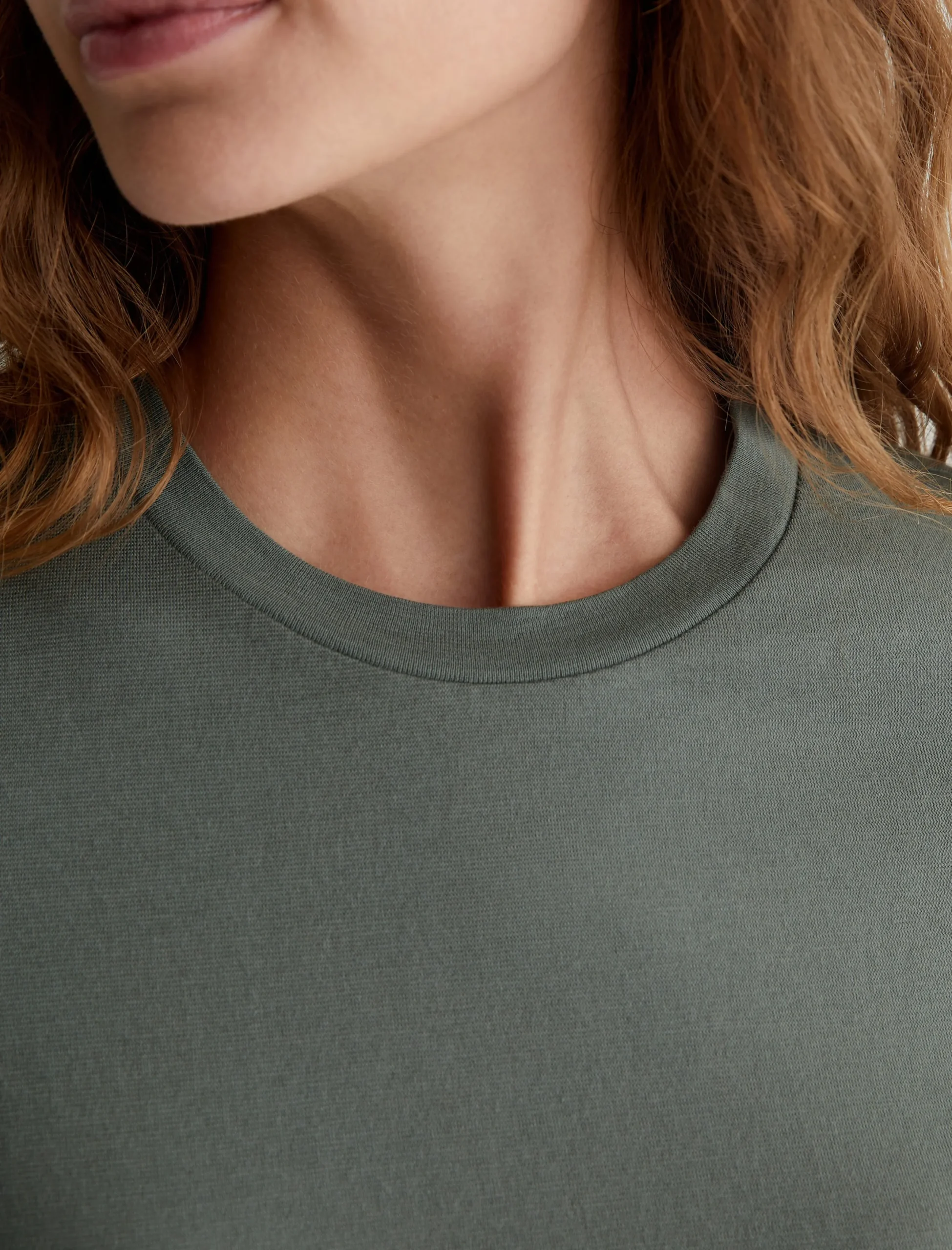 Women AG Jeans Jagger Crew