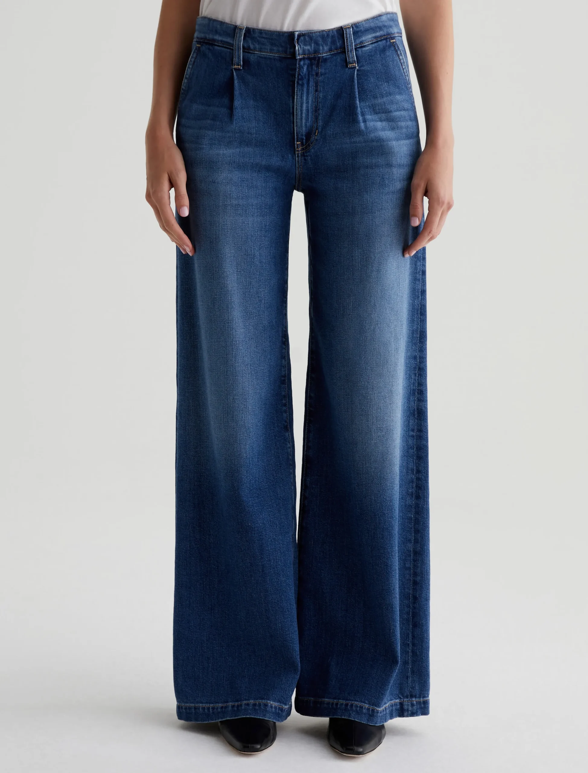 Women AG Jeans Pleated Stella