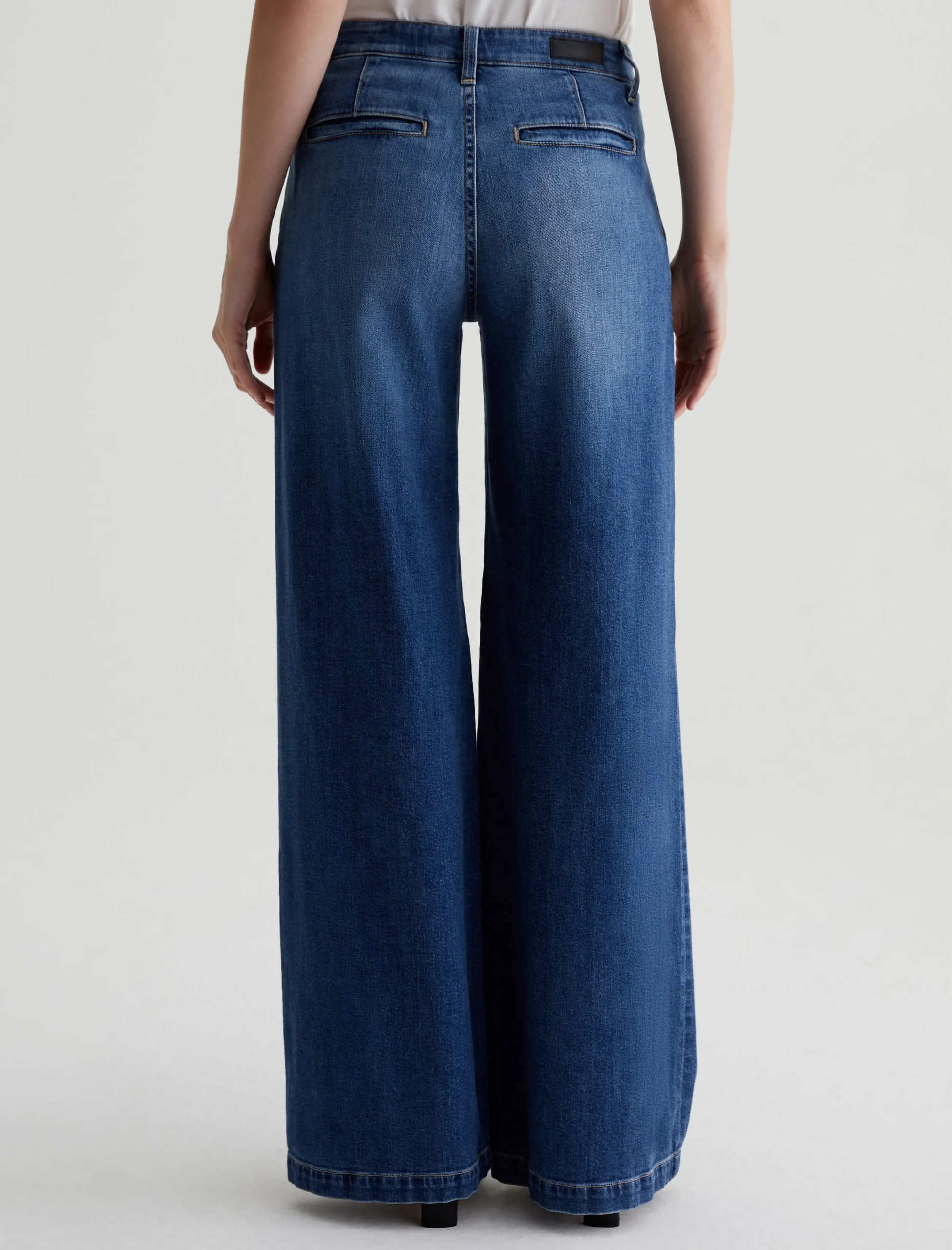 Women AG Jeans Pleated Stella