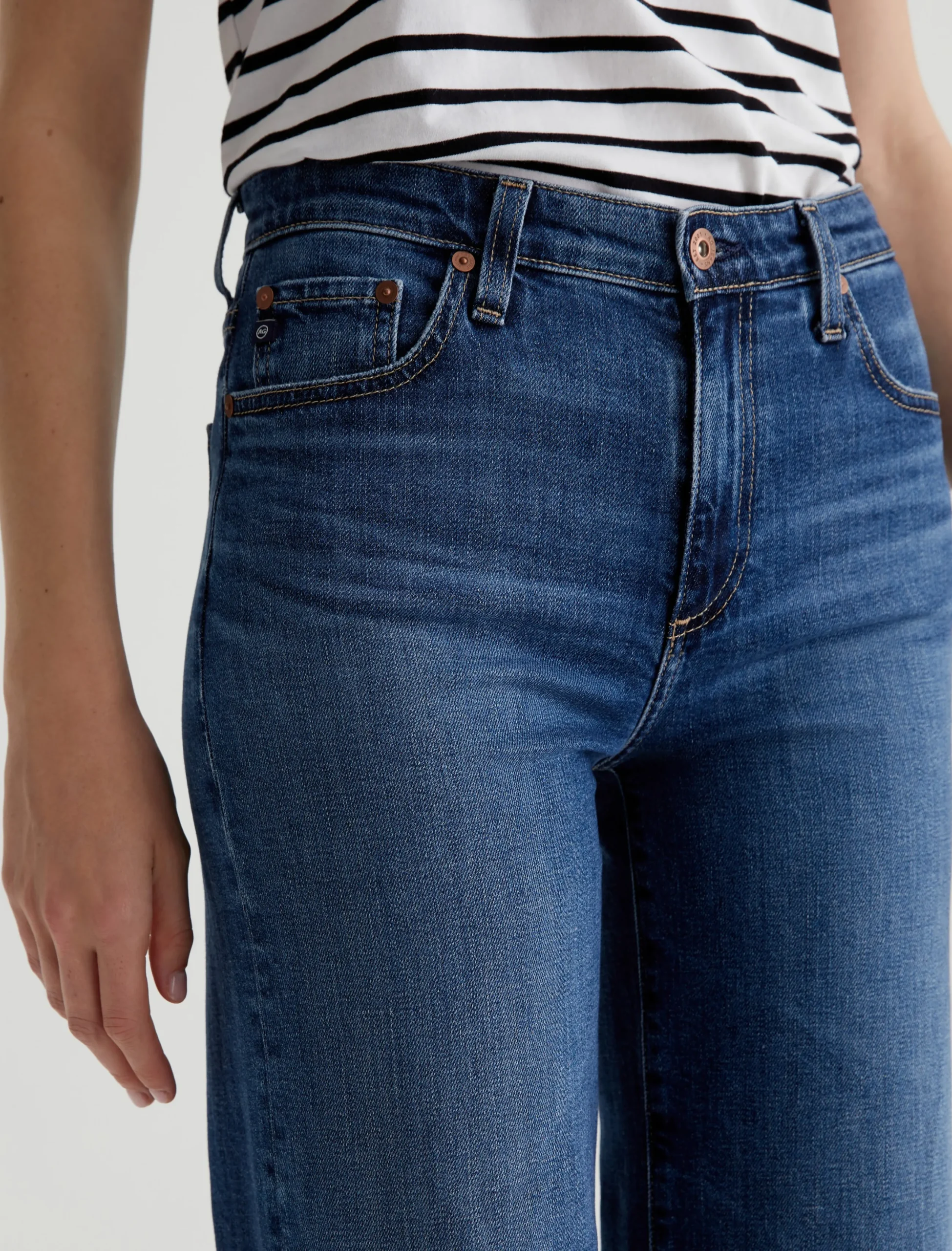 Women AG Jeans Saige Wide Leg Crop